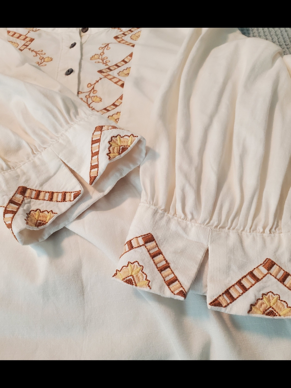 Knox Rose Cream Embroidered Peasant Blouse with Brown Detail - Picture 6 of 9